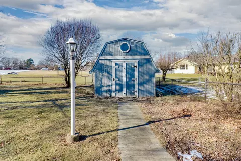 Exterior - 405 Grandview Dr, Normal, IL 61761 photo 10 of 12