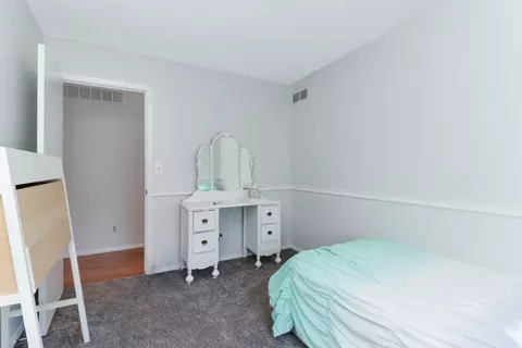 Bedroom - 405 Grandview Dr, Normal, IL 61761 photo 5 of 7