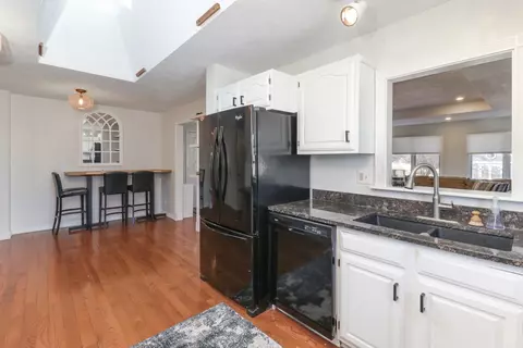 Kitchen - 405 Grandview Dr, Normal, IL 61761 photo 4 of 4