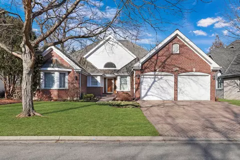 1750 Stanford Ct, Lake Forest, IL 60045
