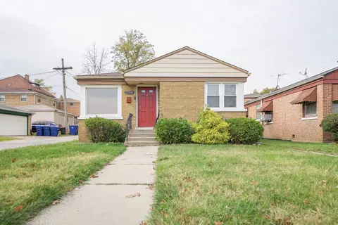 12242 Longwood Dr, Blue Island, IL 60406