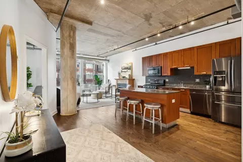 Kitchen - 111 S Morgan St #407, Chicago, IL 60607 photo 1 of 4