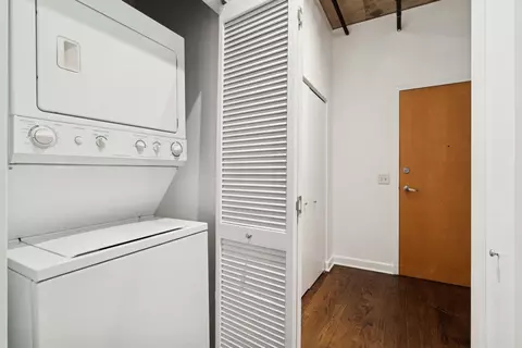 Other - 111 S Morgan St #407, Chicago, IL 60607 photo 3 of 3