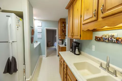 Entry Way - 108 S Liberty St, Eureka, IL 61530 photo 1 of 1