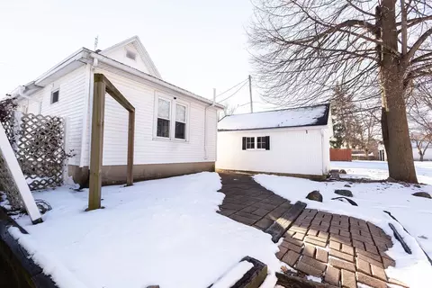 Exterior - 108 S Liberty St, Eureka, IL 61530 photo 14 of 14