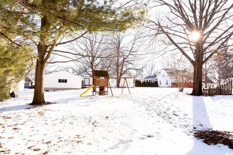 Exterior - 108 S Liberty St, Eureka, IL 61530 photo 7 of 14