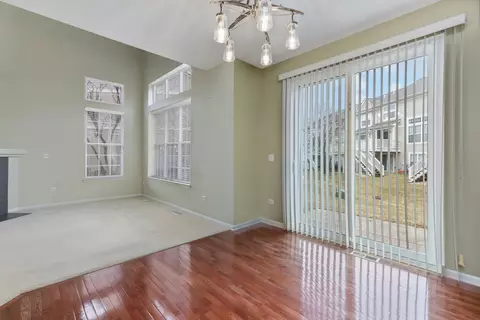 401 Vaughn Cir, Aurora, IL 60502 photo 9