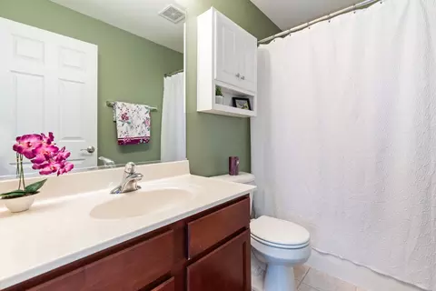 401 Vaughn Cir, Aurora, IL 60502 photo 25