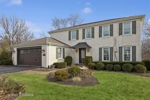 529 Buckingham Rd, Mundelein, IL 60060