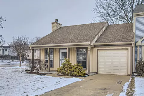 5160 Pembrook Ct, Gurnee, IL 60031