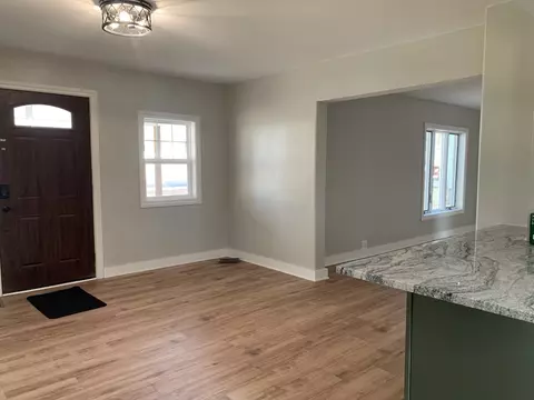 406 E Pearl St, Lanark, IL 61046 photo 5