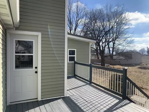 406 E Pearl St, Lanark, IL 61046 photo 7