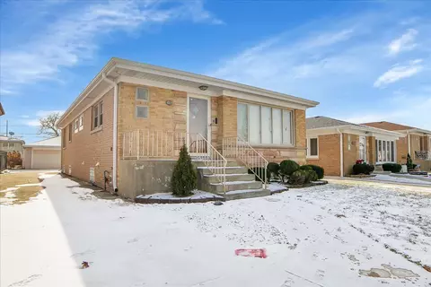 8309 W Sunnyside Ave, Norridge, IL 60706