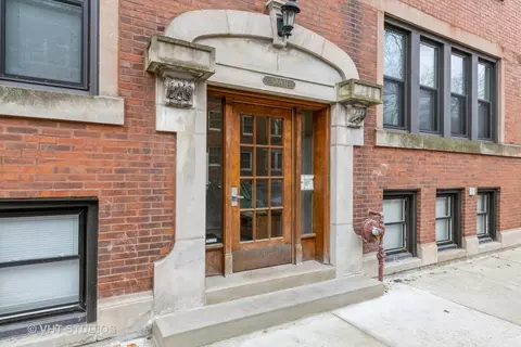 6711 N Lakewood Ave #3N, Chicago, IL 60626
