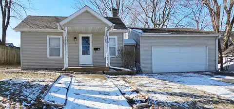 211 Douglas Ave, Dixon, IL 61021