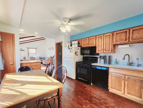 Kitchen - 525 Michael Ave, Crete, IL 60417 photo 2 of 2