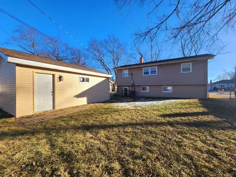 Exterior - 525 Michael Ave, Crete, IL 60417 photo 5 of 6