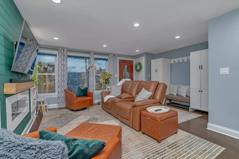  1033 Thomas Ave, Forest Park, IL 60130 photo 4