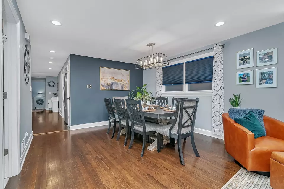  1033 Thomas Ave, Forest Park, IL 60130 photo 7