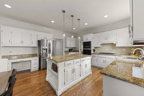 178 Danada Dr, Wheaton, IL 60189 photo 10