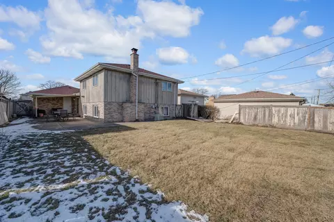 Exterior - 7653 S 78th Ct, Bridgeview, IL 60455 photo 3 of 3