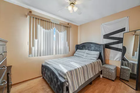 Bedroom - 7653 S 78th Ct, Bridgeview, IL 60455 photo 3 of 4