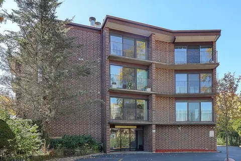 5146 Belden Ave #2G, Downers Grove, IL 60515