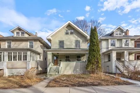 6541 N Bosworth Ave, Chicago, IL 60626