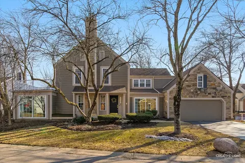 75 Whittington Crse, Saint Charles, IL 60174