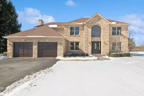 49 Seneca Ave, Hawthorn Woods, IL 60047
