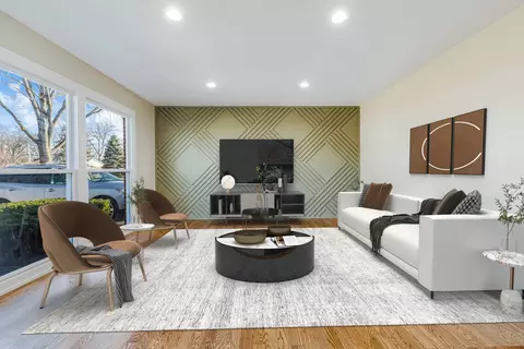 Living - 711 S Merle Ln, Wheeling, IL 60090 photo 2 of 5
