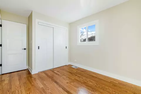 Bedroom - 711 S Merle Ln, Wheeling, IL 60090 photo 1 of 8