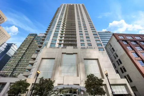 125 S Jefferson St #2606, Chicago, IL 60661