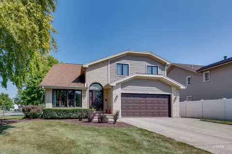1311 N Foxdale Dr, Addison, IL 60101