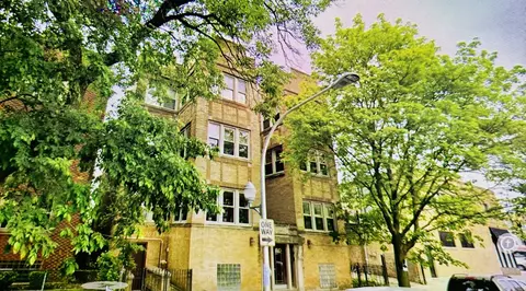 4350 N Albany Ave #1S, Chicago, IL 60618