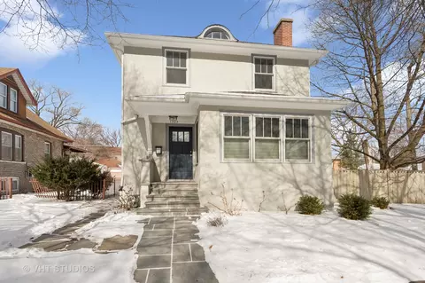 1323 Cleveland St, Evanston, IL 60202