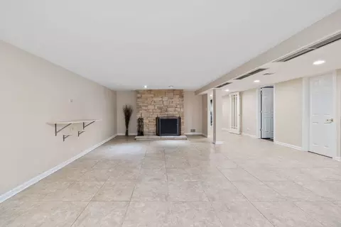 31 E Stonegate Dr, Prospect Heights, IL 60070 photo 27