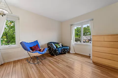 Bedroom - 9 Hampton Dr, Oak Brook, IL 60523 photo 3 of 3
