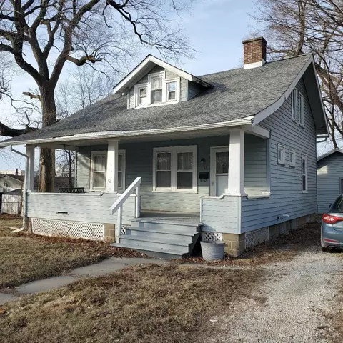 1320 W Columbia Ave, Champaign, IL 61821