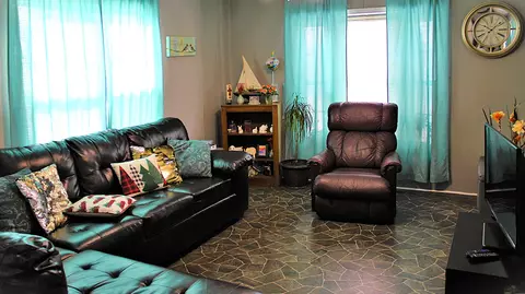 1330 Rand Rd, Des Plaines, IL 60016 photo 3