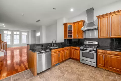 Kitchen - 144 River Walk Ct, Elgin, IL 60120 photo 2 of 4
