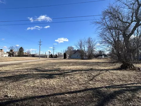 000 Park St, Harvard, IL 60033