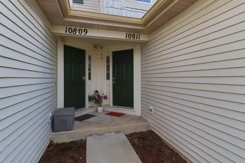 10811 Cape Cod Ln, Huntley, IL 60142 photo 2