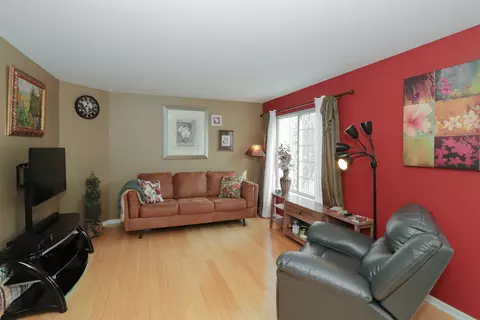 10811 Cape Cod Ln, Huntley, IL 60142 photo 4
