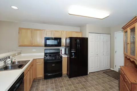 10811 Cape Cod Ln, Huntley, IL 60142 photo 10