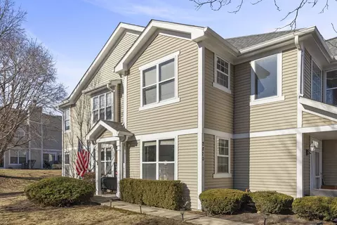 2820 Powell Ct #0, Naperville, IL 60563