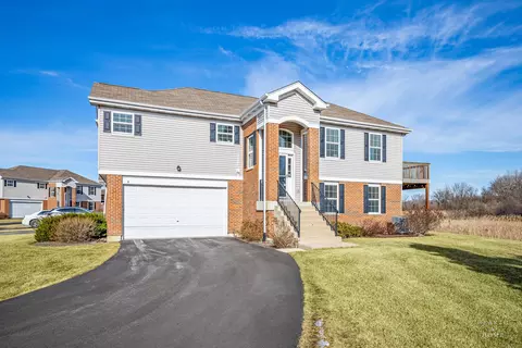 5900 Dublin Ct #5900, Mchenry, IL 60050