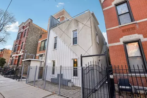 1060 N Hermitage Ave #1, Chicago, IL 60622
