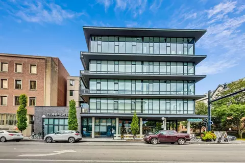 147 N Euclid Ave #405, Oak Park, IL 60302