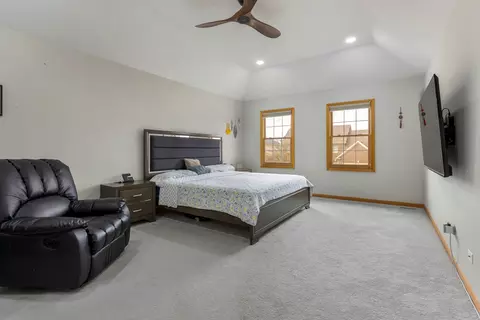 Bedroom - 2052 Gardner Cir E, Aurora, IL 60503 photo 1 of 5